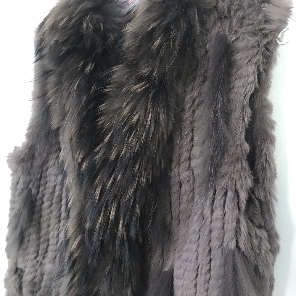 Fabulous Rabbit Fur Vest - Picture 8 of 8